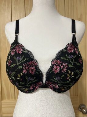 Victoria's Secret Very Sexy Push Up Floral Lace Bra Pink Purple Embroidered